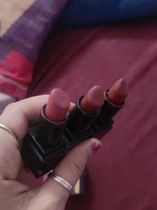 Blue Heaven Get Matte Lipstick Lot