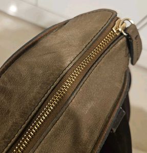 Daks y2k chain shoulder bag