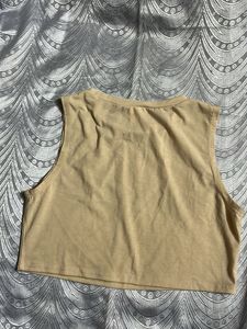 Graphic Print Sleeveless Top