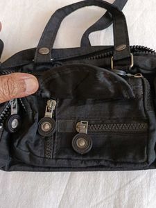 a set of two sling bag