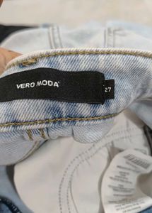 Light Wash Distressed Jeans