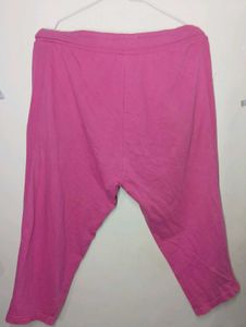 pink capri with blue t shirt