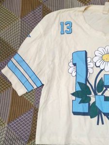 Top for girls.. oversized and cropped..