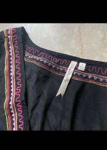 Boho Embroidered Black Sleeveless Kurta