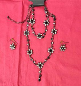 Rhinestone Floral Necklace, bracelet & Earrings