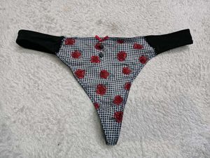 Cute Rose Print🤎Gingham Thong