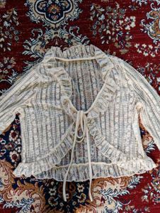 SALE ❗Lace Ruffle Tie Front Top / shrug