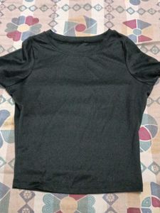 Black Cropped T-Shirt small size