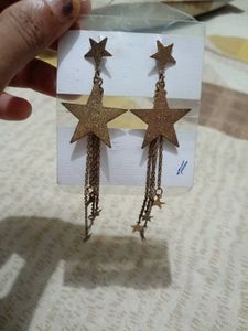 4 pair of Sparkling Star Dangle Earrings✨❤️