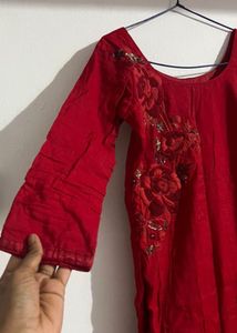 Elegant Red Embroidered Kurta