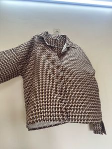 Chic Houndstooth Print Shirt