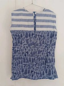 Unique Blue &amp; White Gymnastic Print Top