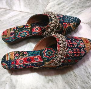 Jaipuria Traditional Bellies