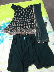 Elegant Dark Green Embroidered Salwar Kameez