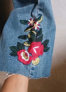 Wide Leg Jeans with Floral Embroidery