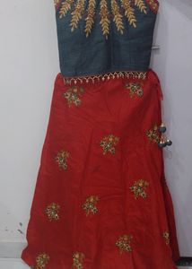 Girls Beautiful Lancha