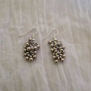 Elegant Beaded Drop Earrings