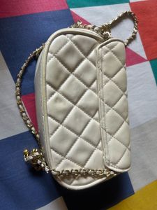 Chic Quilted Cream Crossbody Bag