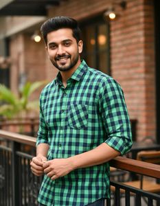 newMen's Green & Navy Checkered Shirt