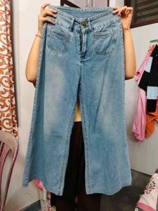 Light Wash Wide Leg Jeans