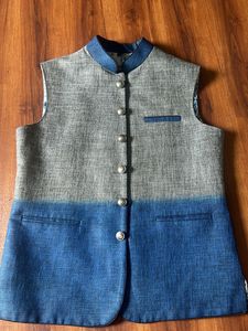 Men brand new waistcoat 44size xxl