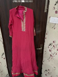 Beautiful Pink Embroidered Kurta