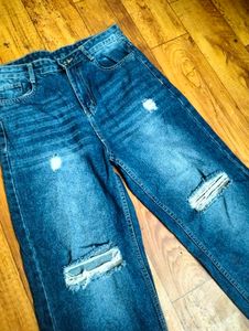 💫Distressed Blue Denim Jeans