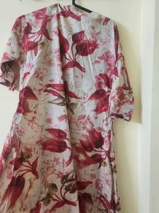 Beautiful Floral Print Kurta with front slit