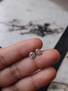 beautiful new Stud Earrings Set