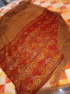 Elegant 2d Bandhani Print Saree