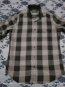Sale 99rs. Highlander Checkered Shirt L