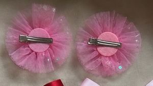 single pair price mention Cute Hair Clips Set for