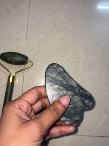 saturn Jade Roller &amp; Gua Sha Set
