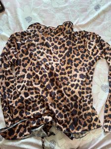 Leopard Print Ruffle Tie Front Top