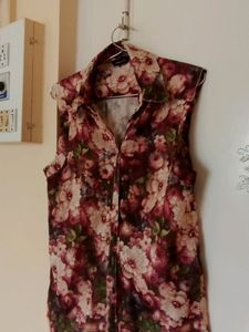 Sleeveless Colourful Shirt / Jacket