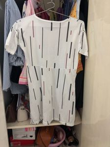 White Graphic Print tshirt dress