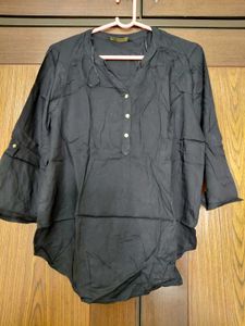 Chic Black V-Neck Tunic Top size L