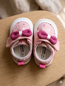 Cute Pink Polka Dot Bow Baby Shoes