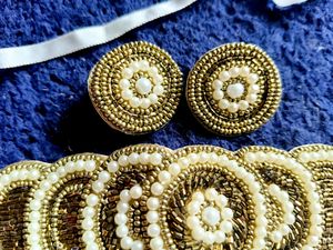 Pearly Gold Beaded Neck Set