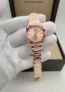 GUCCI*❣️🔸 *LADIES WATCH*🔸 *GOOD QUALITY*