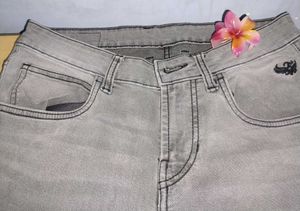 🎀 Grey Wash Denim Jeans 🎀