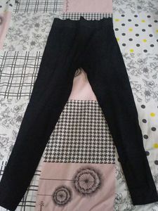 Stylish Black Jeggings