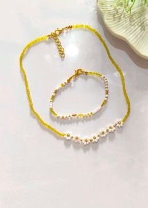Beaded Necklace &amp; Bracelet Set