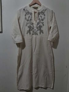 Elegant Embroidered Kurta