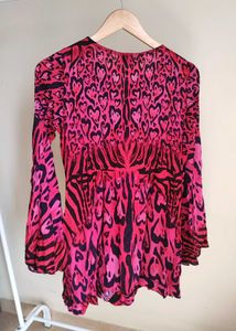Vibrant Pink &amp; Black Heart Print top