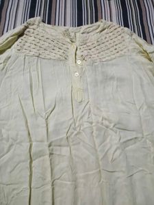 Elegant Yellow Kurta with Lace Detail