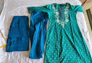 Teal Printed Kurta set with Embroidery