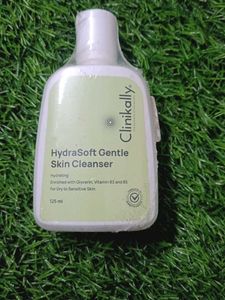 Clinikally HydraSoft Gentle Skin Cleanser