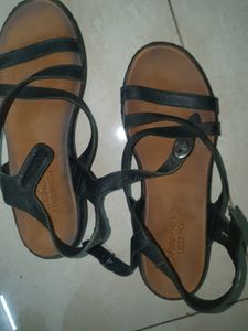 Sandles