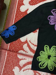 korean style Black Top with Colorful Flower
